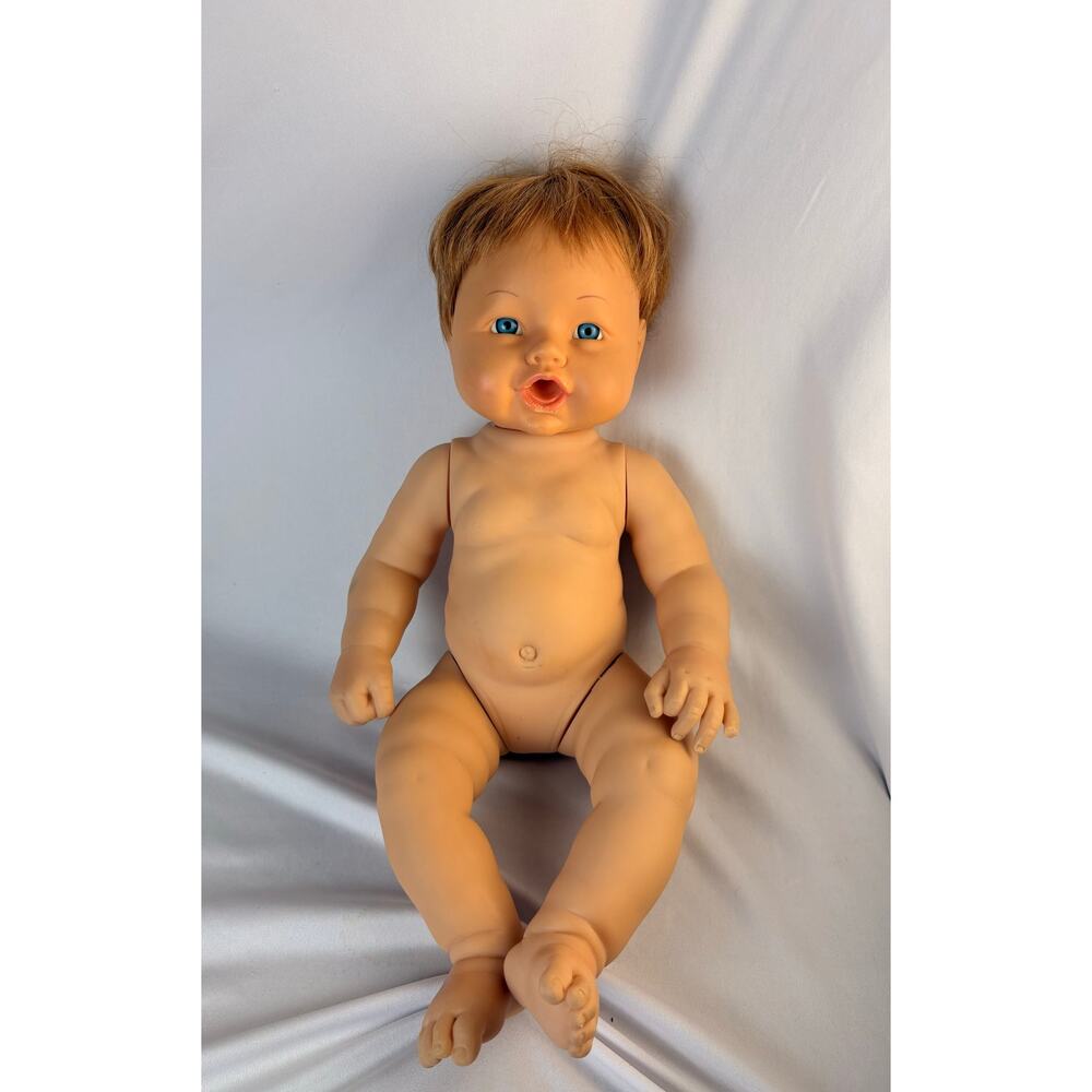 VINTAGE 2000 CITITOY SOFT VINYL BABY DOLL TC10 BS226 APPROX 17"